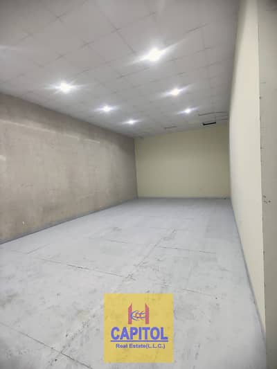 Warehouse zum zur Miete in Al Quoz, Dubai - 7M1 850 SQ FT 1. jpeg