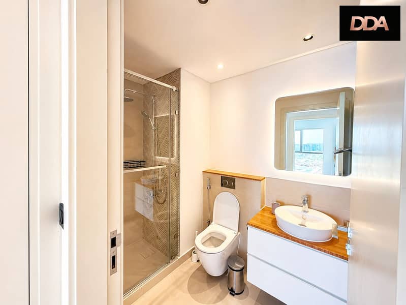 6 socio-tower-b-dubai-hills-estate-bathroom-01. png