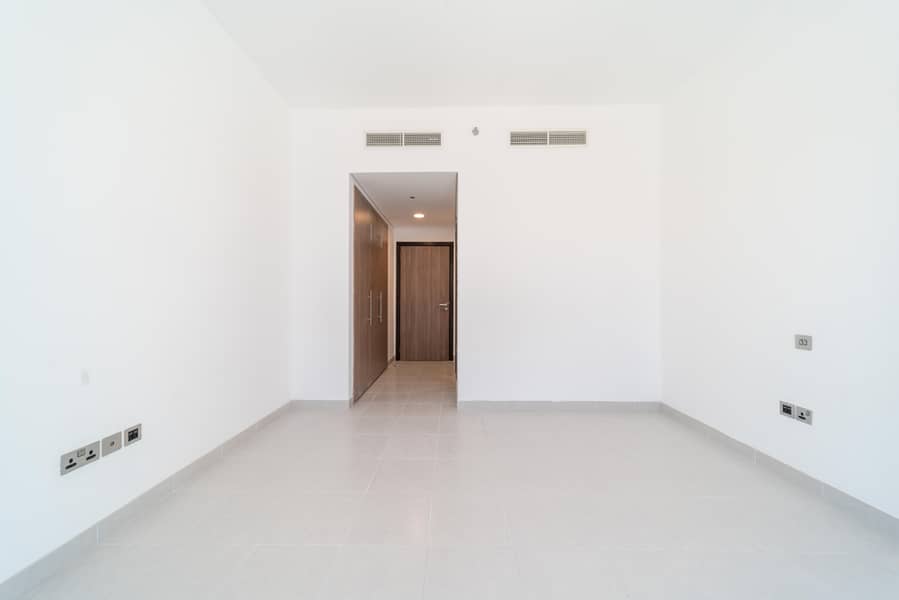 7 MRQ 4721 - 2 BR-12. jpg