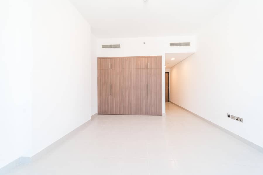 9 MRQ 4721 - 2 BR-17. jpg