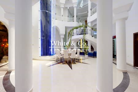 8 Bedroom Villa for Rent in Emirates Hills, Dubai - Cinema Room | Sauna+Jacuzzi | Lake Views