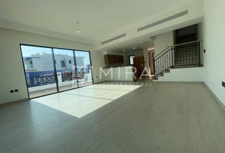 5 Camere Townhouse in affitto a DAMAC Lagoons, Dubai - original