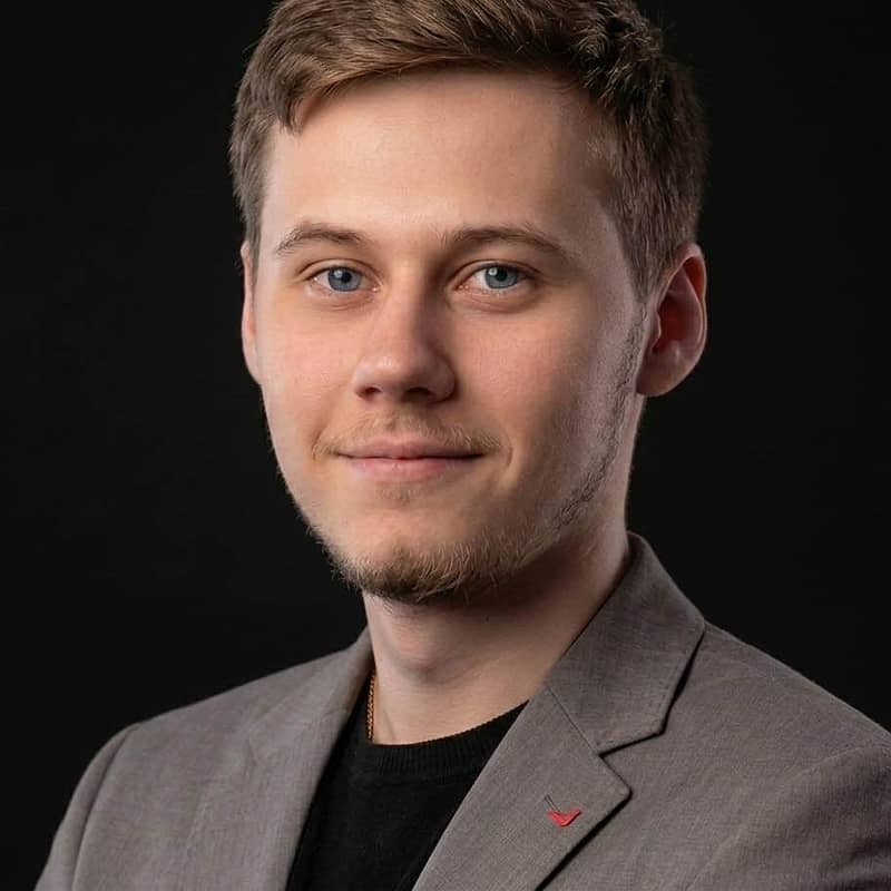 Aleksandr Grebenev Aleksandr Grebenev