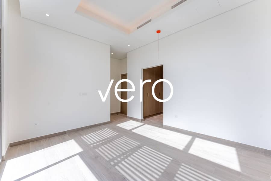 23 Photo 23