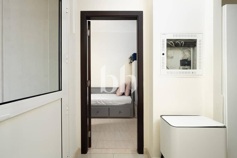 9 Image 0