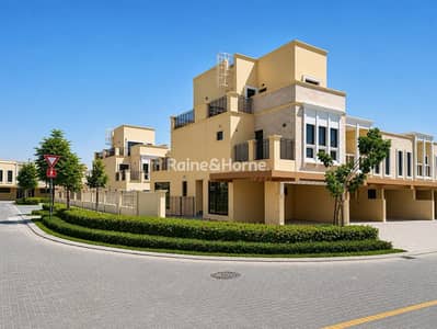 تاون هاوس 5 غرف نوم للايجار في داماك لاجونز، دبي - تاون هاوس في مالطا،داماك لاجونز 5 غرف 220000 درهم - 15916225