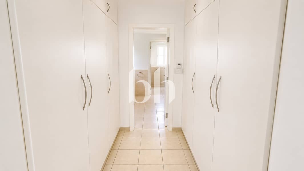 3 images image img
