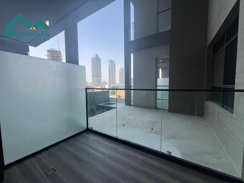 7 Image 7
