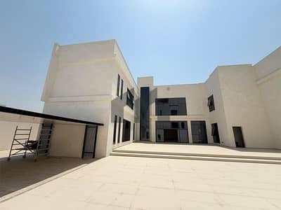 Villa de 7 chambres à à louer à Al Shamkha, Abu Dhabi - Villa à Al Shamkha, 7 chambres, 260000 AED - 15916719 Villa de 7 chambres à à louer à Al Shamkha, Abu Dhabi - Villa à Al Shamkha, 7 chambres, 260000 AED - 15916719