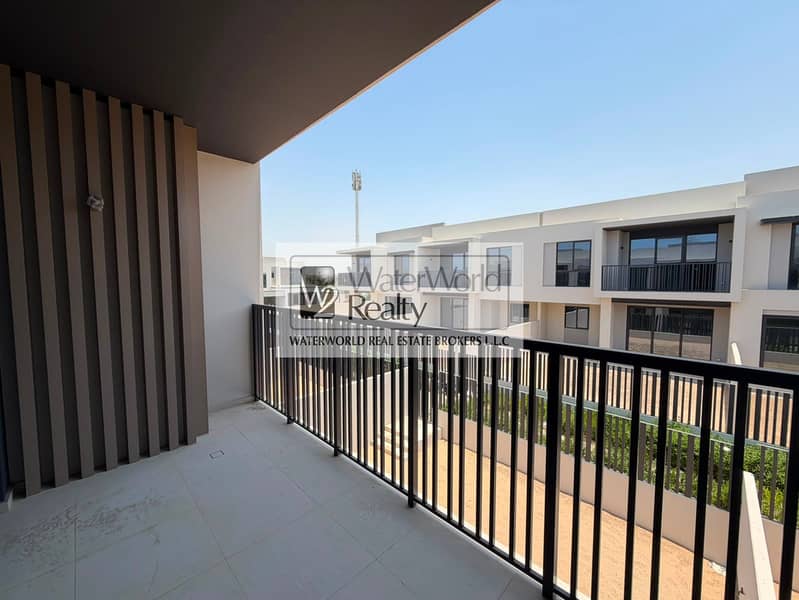 15 outside view (2). jpg