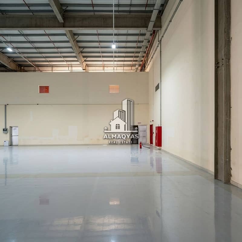 Showroom01-Sud. jpg Showroom01-Sud. jpg