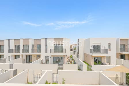 3 habitaciones Townhouse para en Alquiler en Dubai South, Dubai - Casa adosada en Dubai South,Emaar South,Expo Golf Villas,Expo Golf Villas 4 (Greenviews 1), 3 dormitorios, 110000 AED - 15918135 3 habitaciones Townhouse para en Alquiler en Dubai South, Dubai - Casa adosada en Dubai South,Emaar South,Expo Golf Villas,Expo Golf Villas 4 (Greenviews 1), 3 dormitorios, 110000 AED - 15918135