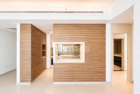 2 Bedroom Flat for Rent in Jumeirah Lake Towers (JLT), Dubai - Corner Unit | Spacious Layout | Resort-Style