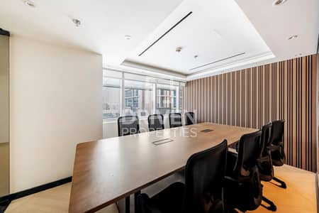 Office in affitto a Jumeirah Lake Towers (JLT), Dubai - Ufficio a Jumeirah Lake Towers (JLT)，JLT Cluster T，One Lake Plaza, 284548 AED - 15918473