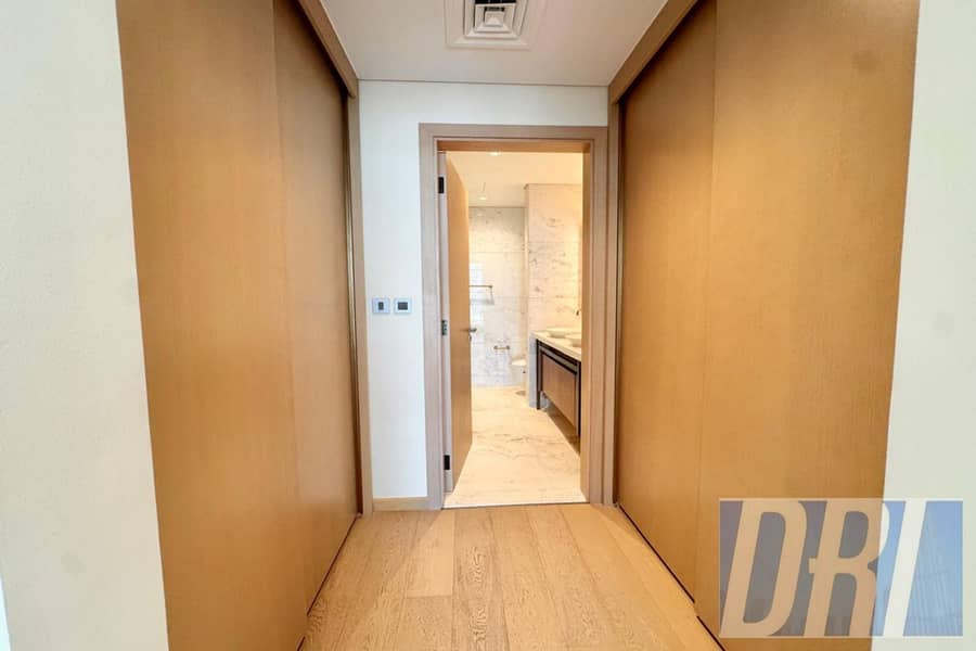 10 2906 4. jpg