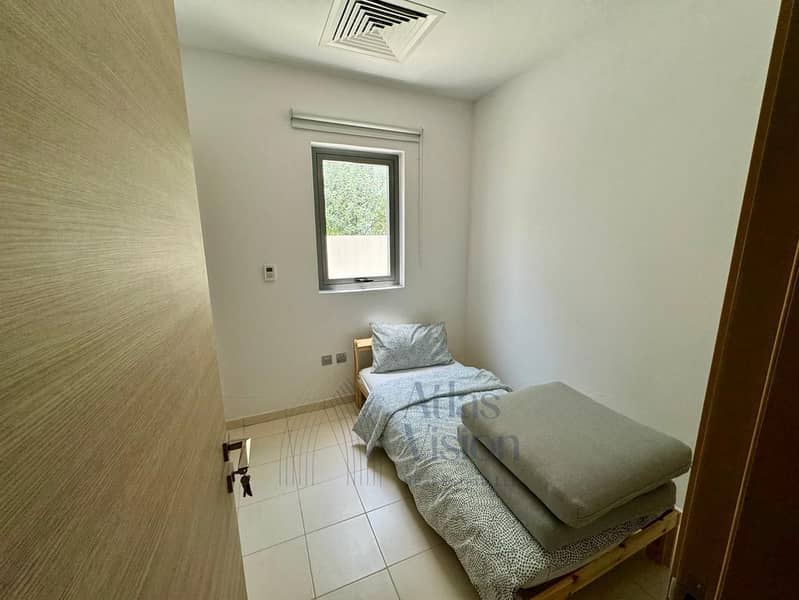 7 9210c963-f5ff-4449-9dcb-57013b448b82. jpg