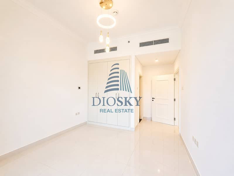 6 Image 6
