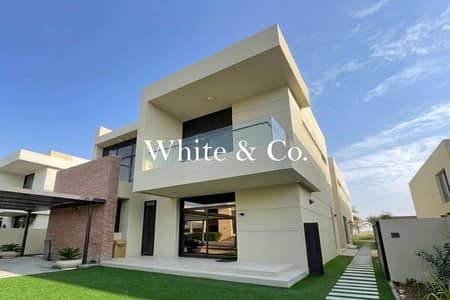 5 Bedroom Villa for Rent in DAMAC Hills, Dubai - Golf Course View | Huge Layout | Desired