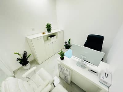 Office for Rent in Al Karama, Dubai - 8a3c6a8e-ea2a-4837-9118-e5acf2d30529. jpg Office for Rent in Al Karama, Dubai - 8a3c6a8e-ea2a-4837-9118-e5acf2d30529. jpg