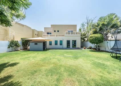5 habitaciones Villa para en Alquiler en The Meadows, Dubai - Villa en The Meadows,The Meadows 2, 5 dormitorios, 400000 AED - 15922001 5 habitaciones Villa para en Alquiler en The Meadows, Dubai - Villa en The Meadows,The Meadows 2, 5 dormitorios, 400000 AED - 15922001