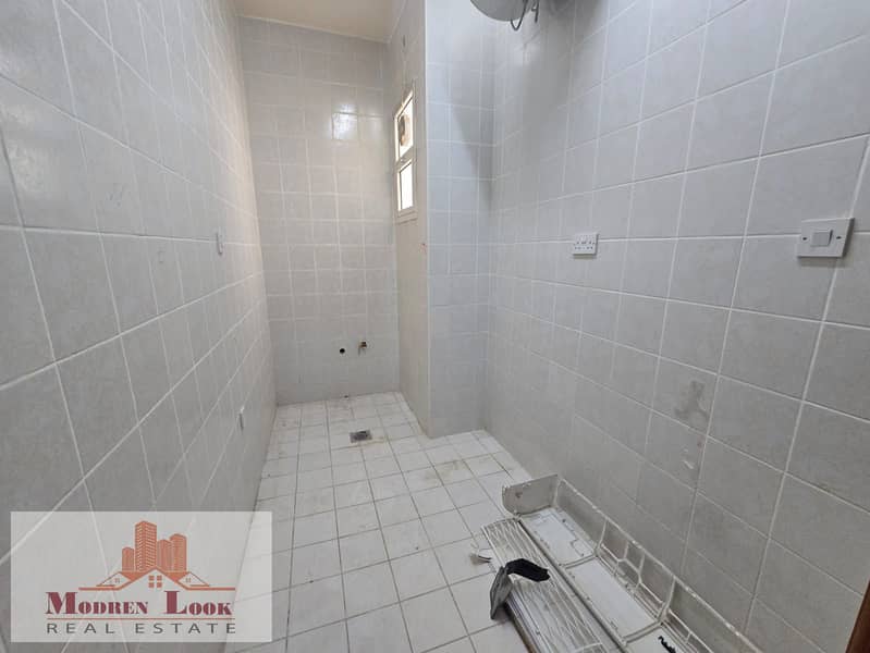14 55adf4f3-13ba-40fb-ab39-e853a650eeb4. jpg