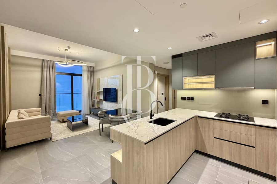 Corner unit | Park Facing | Brand new | Furnished Corner unit | Park Facing | Brand new | Furnished