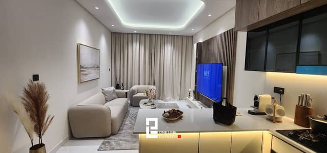 Studio zum zur Miete in Dubai Science Park, Dubai - LIVING 2. jpeg Studio zum zur Miete in Dubai Science Park, Dubai - LIVING 2. jpeg