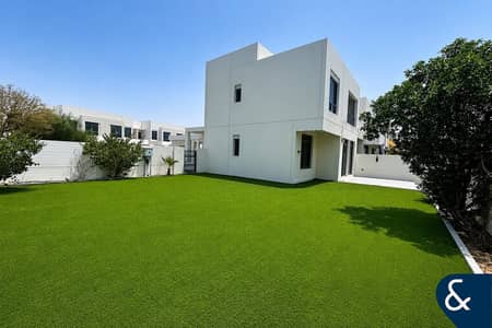 4 Bedroom Townhouse for Rent in Town Square, Dubai - Large Garden | Corner Villa | Upgraded
