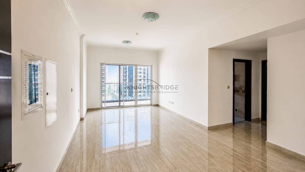 Vacant | Closed Kitchen | Ready to Move Vacant | Closed Kitchen | Ready to Move
