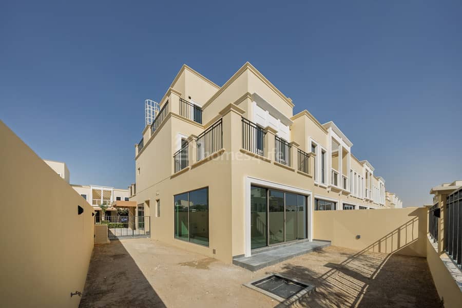 Villa en DAMAC Lagoons,Malta, 5 dormitorios, 230000 AED - 15923584 Villa en DAMAC Lagoons,Malta, 5 dormitorios, 230000 AED - 15923584