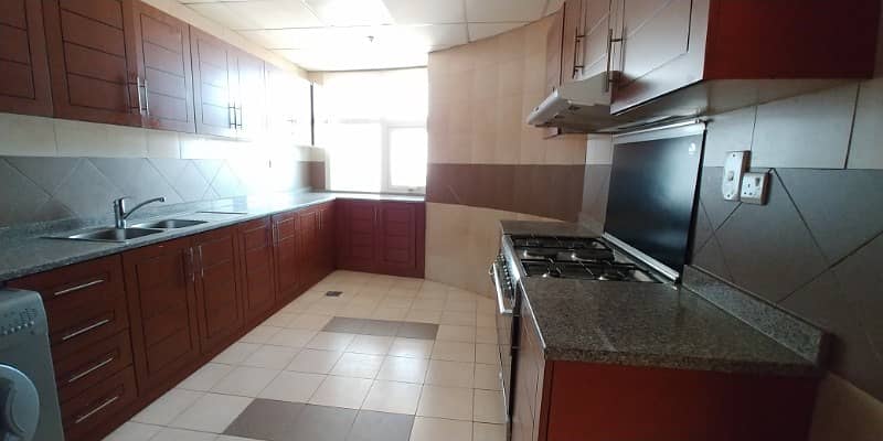 03 BHK With Maids Room in Chiller Free Building