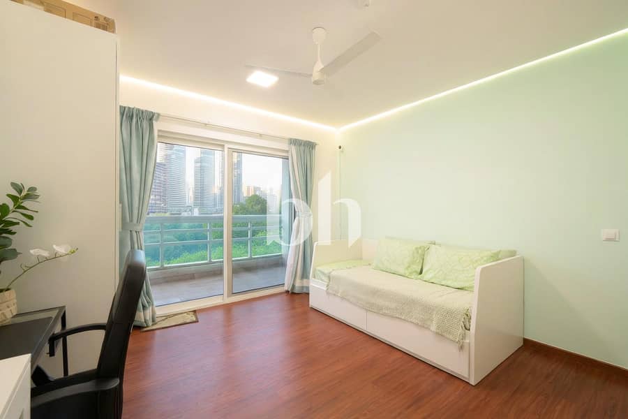 8 images image img