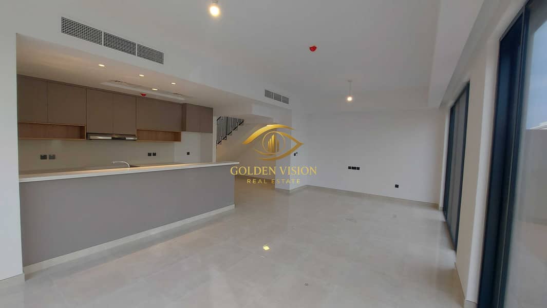 8 Falcon 3 bdr living room other angle. jpg