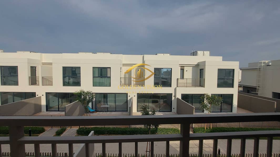 27 Falcon 3 bdr outside balcony room 1. jpg