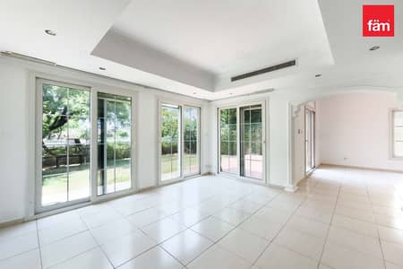 4 Camere Townhouse in Affitto a The Springs, Dubai - Villetta a schiera a The Springs，The Springs 4, 4 camere da letto, 270000 AED - 15926425