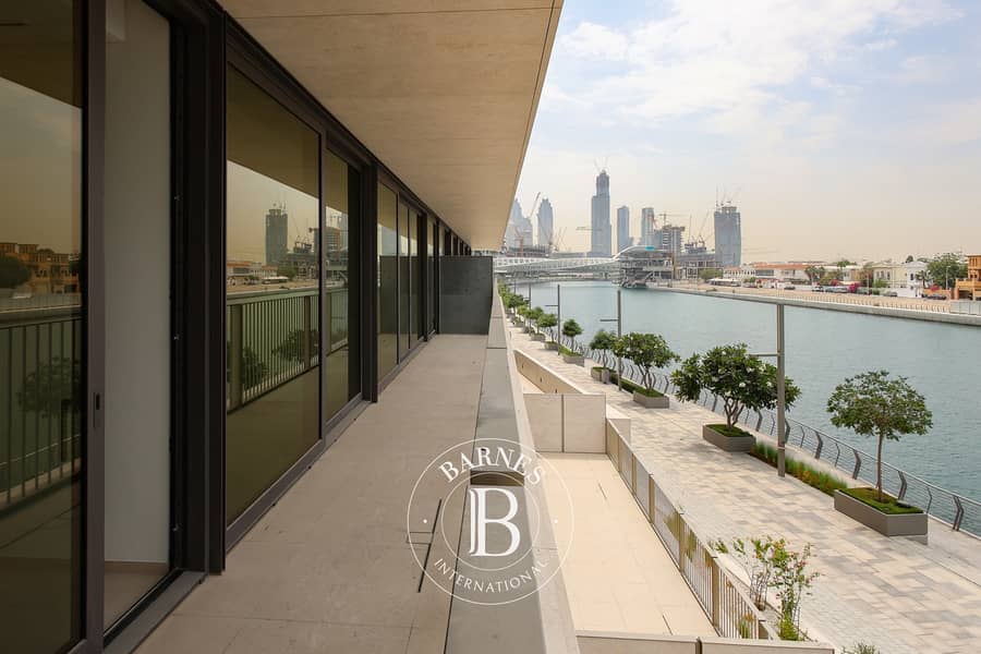 Canal Views | Vacant | Prime Location Canal Views | Vacant | Prime Location