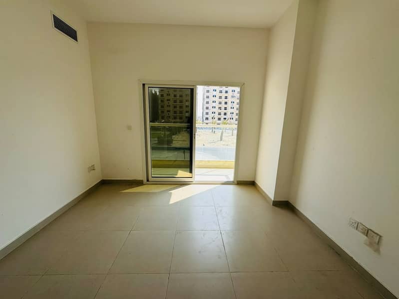 5 b21bcb92-eccf-4223-a125-91e6f68e1851. jpg