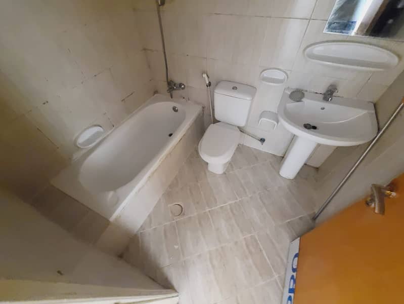 4 54938. jpg