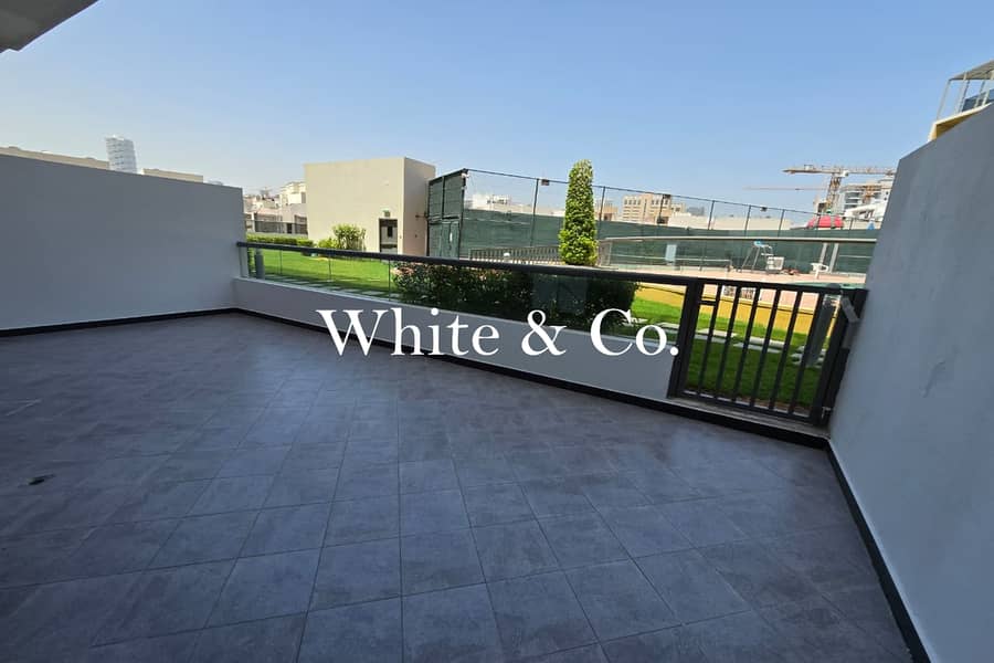 Large Terrace | Vacant | Near Circle Mall Large Terrace | Vacant | Near Circle Mall