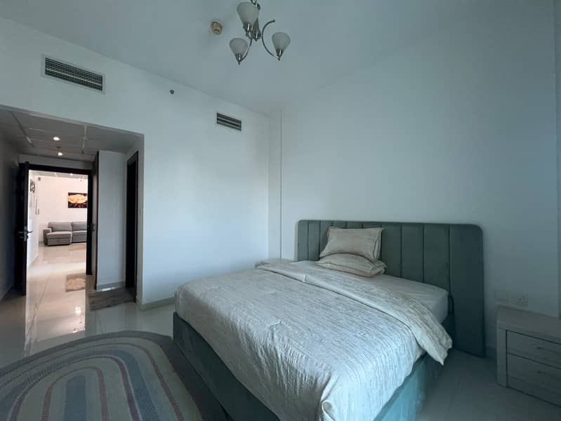 9 Image 9