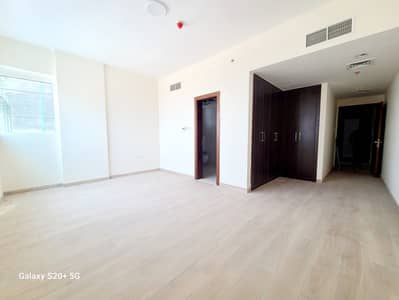 2 habitaciones Apartamento para en Alquiler en Tilal City, Sharjah - 20250626_145553. jpg