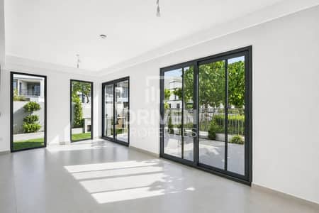 4 Bedroom Townhouse for Rent in Tilal Al Ghaf, Dubai - Brand New Corner Unit | Bigger Plot | Smart Home