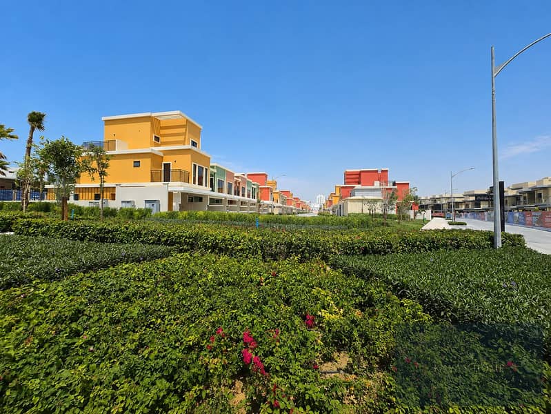 10 Portofino 4BR Single Row. png