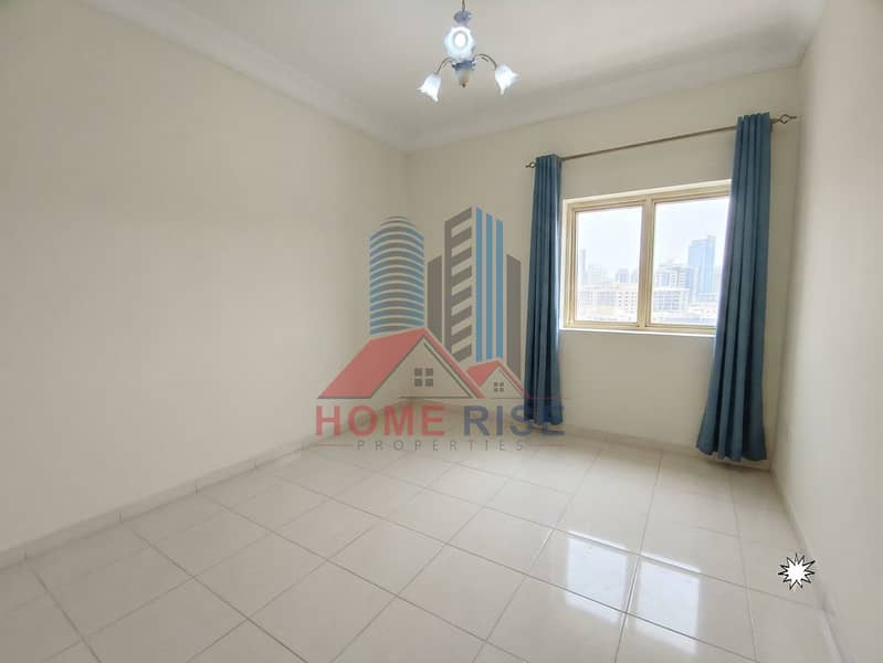 10 1000437358. png