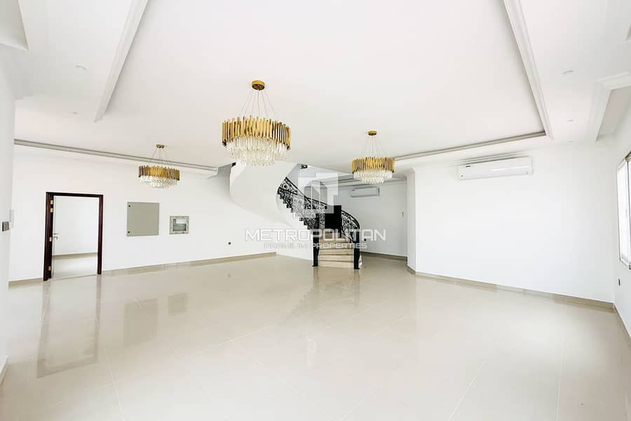 Villa in Al Quoz,Al Quoz 2, 6 slaapkamers, 475000 AED - 15931415 Villa in Al Quoz,Al Quoz 2, 6 slaapkamers, 475000 AED - 15931415