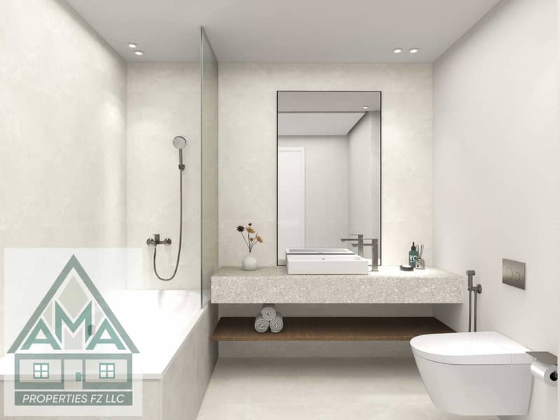 5 Bayviews_Master bathroom. jpg