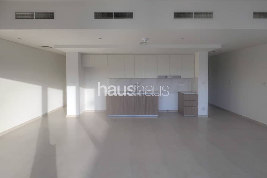 Single Row | Multiple Cheques | Close to Beach Single Row | Multiple Cheques | Close to Beach