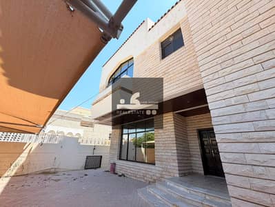 5 Bedroom Villa Compound for Rent in Al Khalidiyah, Abu Dhabi - d52a9974-38d3-4b5c-aa87-764f1d794660. jpg