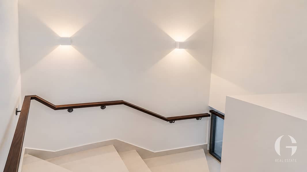 10 Image 10