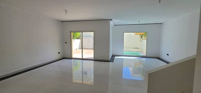 5 Camere Villa in Affitto a Al Reef, Abu Dhabi - WhatsApp Image 2026-07-23 at 2.58. 21 PM. jpeg 5 Camere Villa in Affitto a Al Reef, Abu Dhabi - WhatsApp Image 2026-07-23 at 2.58. 21 PM. jpeg